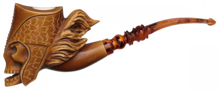 AKB Meerschaum: Carved Viking Skull (Ali) (with Case)