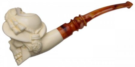 AKB Meerschaum: Carved Skull Wearing Hat (with Case)