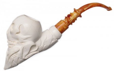 AKB Meerschaum: Carved Skull and Eagle (I. Baglan) (with Case)