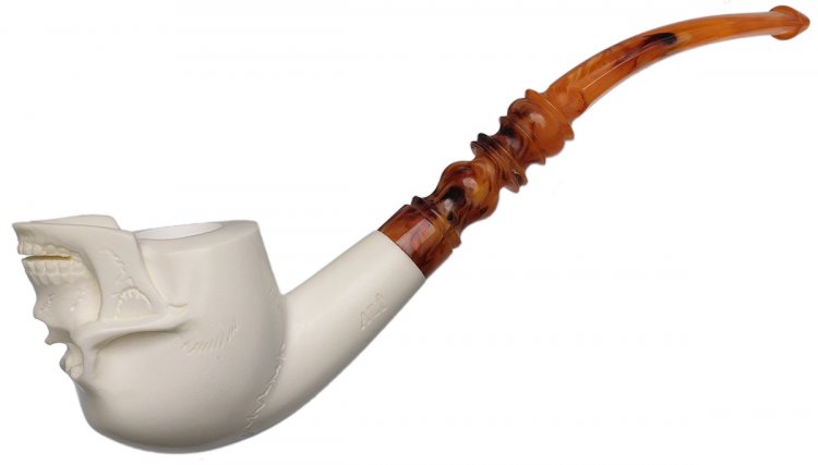 AKB Meerschaum: Carved Skull (Ali) (with Case)