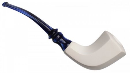 AKB Meerschaum: Smooth Paneled Horn (with Case)